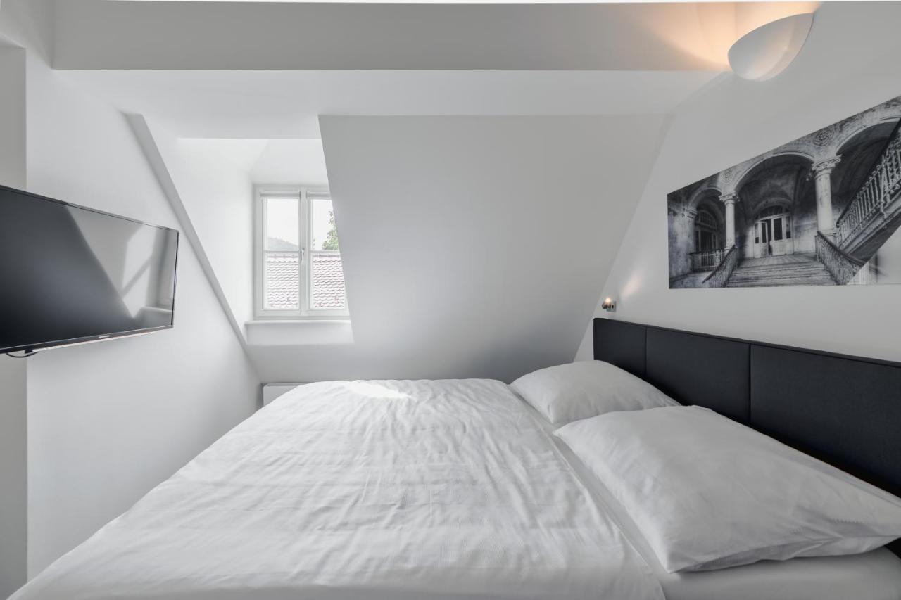 Smile Apartments Zum Goldenen Strauss Dürnstein Exteriör bild